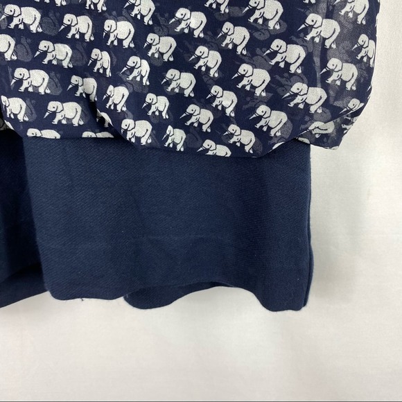 CABI Parade Elephant Print Blouse in XS - Picture 4 of 7